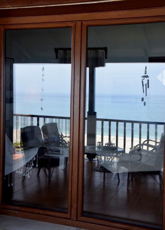 Villa Dovas House Chorefton Esterno foto