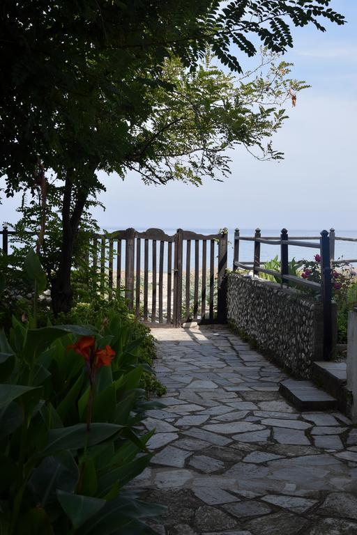 Villa Dovas House Chorefton Esterno foto